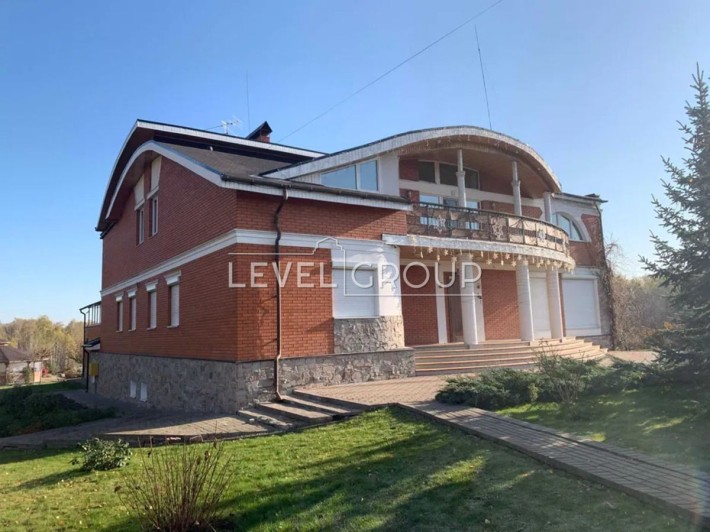 Вишуканий маєток із затишним садом, озером та басейном, 800 м2 - Крушинка, Фастівський район, Київсь - фото 1