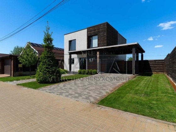 Продаж будинку з басейном, Крушинка, Закрите КМ Крушинка