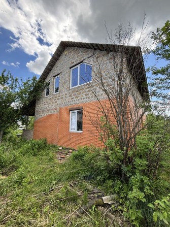 Без %  Продаж двухповерхового будинку 115 м2. в с. Малютянка, 8 соток землі, є колодязь - фото 1