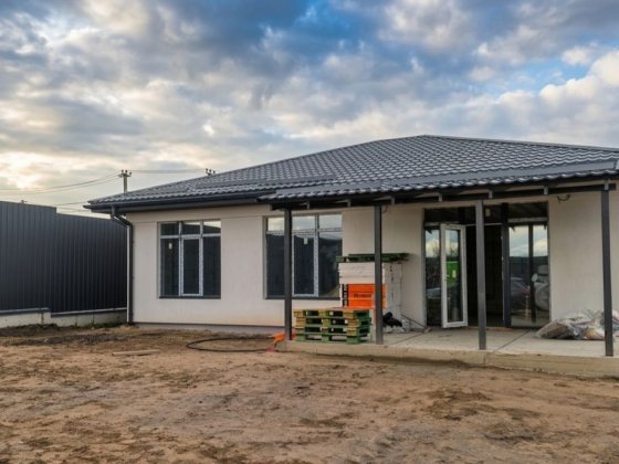 Будинок в закритому КМ, поруч ліс Михайловка-Рубежовка