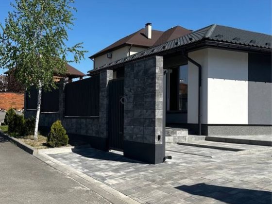 Одноповерховий будинок 156 м² з гаражем, терасою. 7,5 соток. Газ!!!