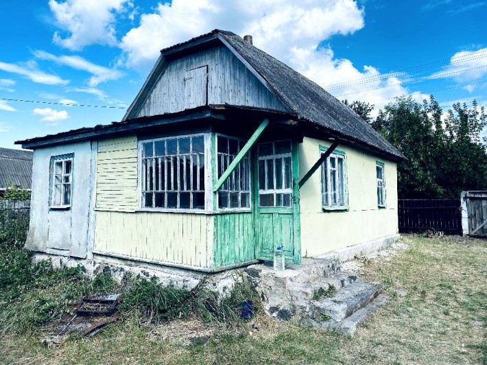 Будинок у Пилиповичах з великою ділянкою - фото 1
