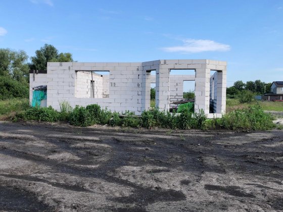 Будинок на етапі зведення  Пухівка Пуховка