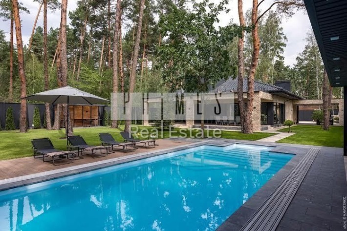 Продаж будинок з басейном в соснах Плюти  Козин - фото 1