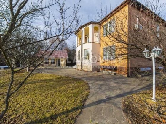 Конча Заспа с Плюты  - Дом 330 м кв  на 14 сотках Плюти