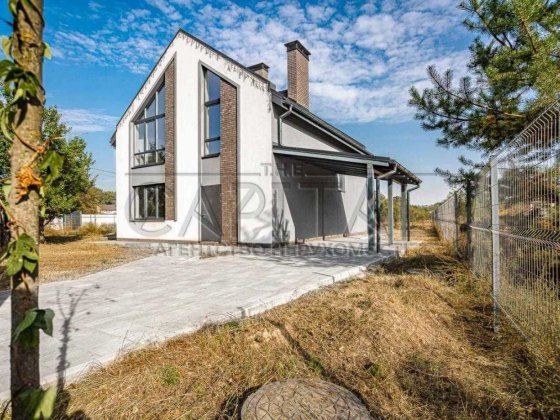 Продаж будинку у Романкові | 177,4 м² | 10 соток | Сосни, без ремонту Романків