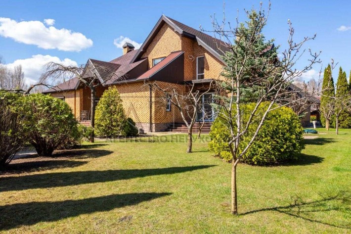 ПРОДАЖА/Эксклюзивная резиденция без ремонта, 491 м2, свой выход к воде, Романков - фото 1