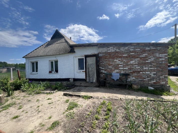 Продам будинок  в с.Фурси - фото 1