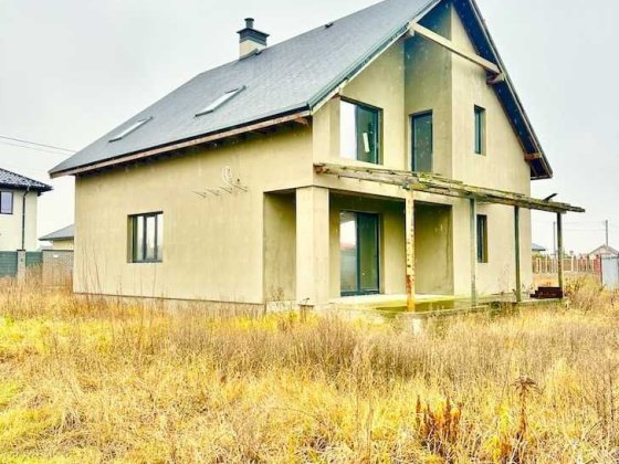 Будинок по вулиці Гранатовій. Котеджне містечко Міжріччя. Хотянівка. Вишгородський район. Київ 15 хв Хотянівка