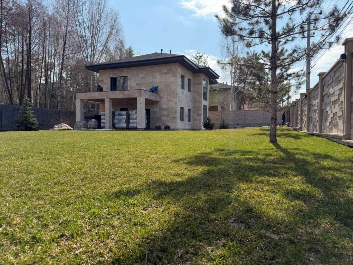 Гореничі. Будинок 200 кв.м+7.5 соток з соснами. Асфальт. 320 000 дол - фото 1