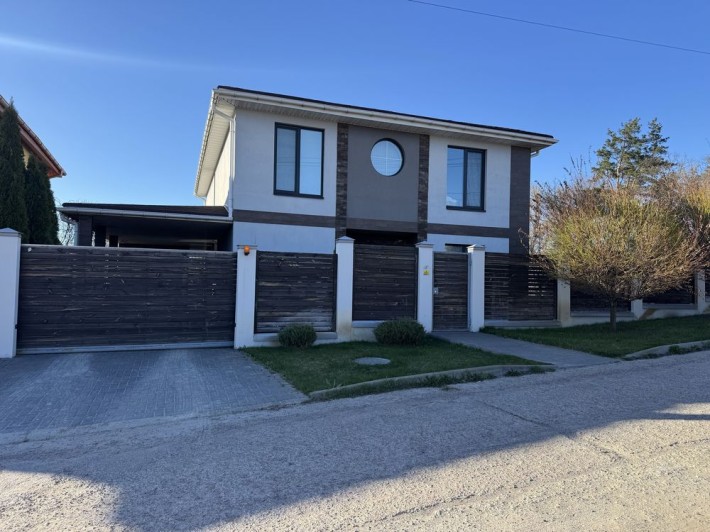 Продаж будинку з басейном та каміном в с. Шевченкове (Білогородка) - фото 1