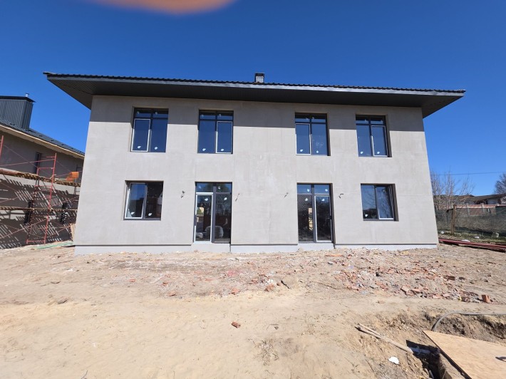 БЕЗ КОМІСІЇ Продаж сучасного дуплексу в селі Шевченкове 8 км від Києва - фото 1