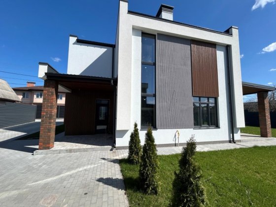 Продається будинок у с. Білогородка, площею 127 м2, ділянка 5.1 сотки. Топ локація Шевченкове