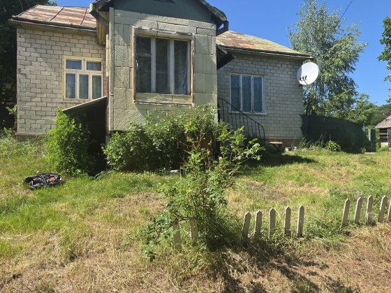 Продаж будинку  з землею 20сот.у м. Винники, вул. Забава — топова локація біля лісу Винники
