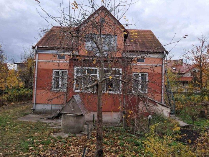 Продаж окремостоячого будинку, неподалік центру Винник - фото 1