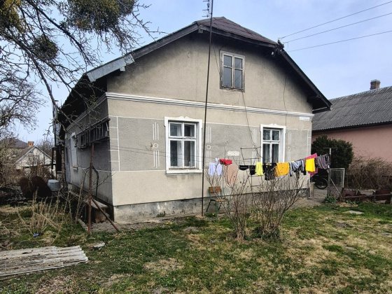 Продаж земельна ділянка 9 сот та будинок Винники вул. І. Франка . Винники