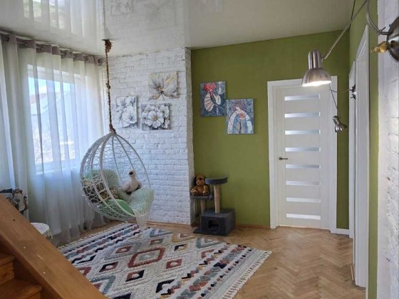 Продаж будинку м.Винники вул.Повстанців спарений з ремонтом. Винники