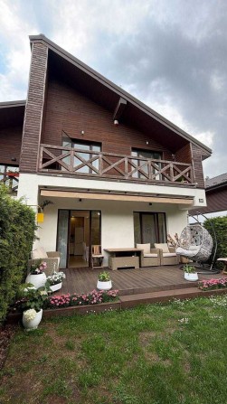 Продаж котеджу з ремонтом у Брюховичах - фото 1