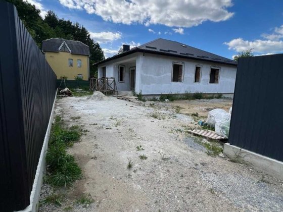 Продаж будинку смт. Рудне Рудное