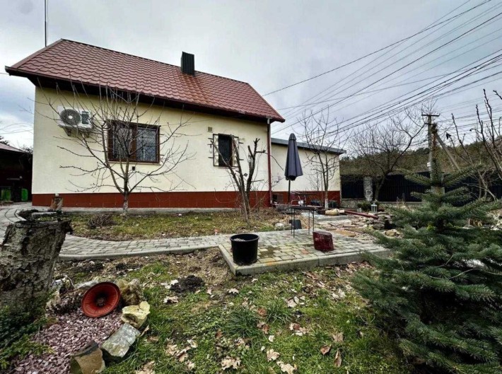 Продаж окремо стоячого будинку в Брюховичах ! - фото 1