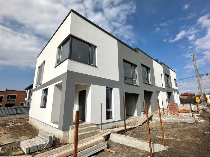 Продаж котеджу Солонка Наварійська бічна - фото 1