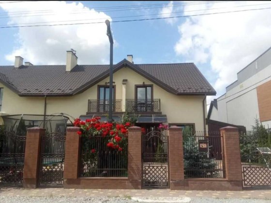 Терміновий продаж будинку в м. Рудне Рудное