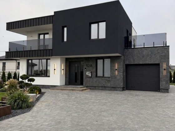 Продаж 5-кім. будинку 205 м.кв. Зубра