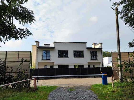 Продаж котеджу Зимна Вода вул.Городоцька можна по перерахунку держ.програми Зимна Вода