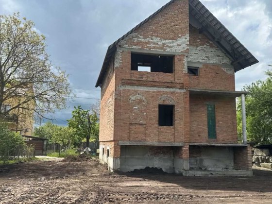 Продаж будинку в с. Конопниця - дачний кооператив / будинок за містом / незавершений будинок / земел Конопница
