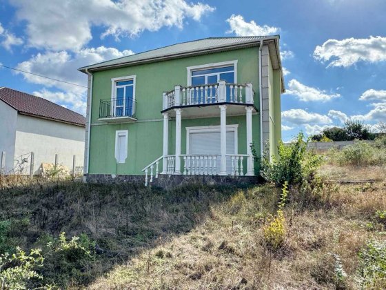 Продаю будинок на першій лінії Інгула в М.Погорілово. ц1