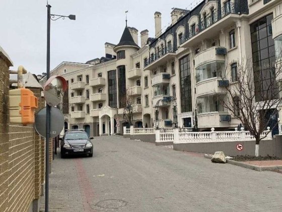 Продам 4-х рівневий таунхаус в елітному закритому ЖК Зелений Мис. Крижанівка