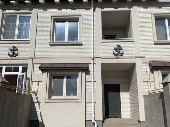 Продам дом из красного кирпича в Элитном ЖК "Зеленый Мыс ". АОГВ.  Полный пакет документов Крыжановка