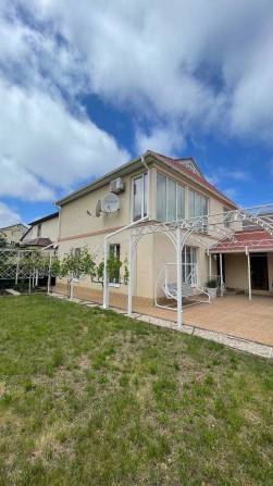 ПРОДАМ БУДИНОК з євроремонтом в Червоному Хуторі - фото 1