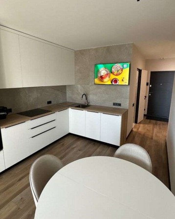 Продається 1-кімнатна квартира в ЖК Manhattan City по просп.Берестейський, 11к3. - фото 1