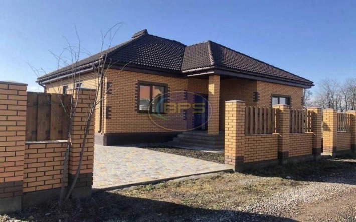 Продам дом в с. Александровка - фото 1