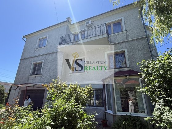 Продаж будинку: 11 кімн., 485 м² на 11 сотках у Лиманці! Лиманка