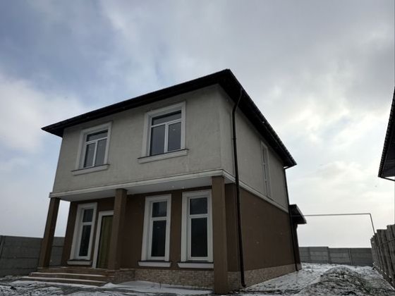 Дом без ремонта в Сухом Лимане, участок 6 соток и гараж