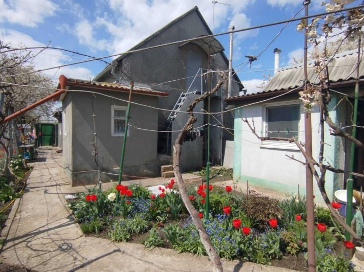 Продам дом с газовым отоплением цена 35т - фото 1