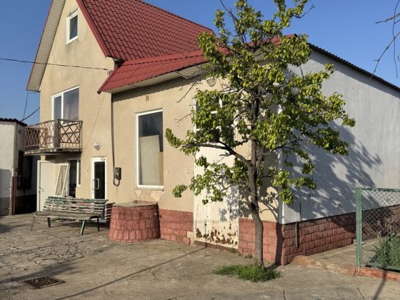 Продажа капитального дома  в центре села Красноселка