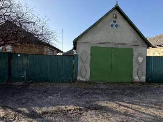 Продам дом,Полтавськая обл Новые Санжары