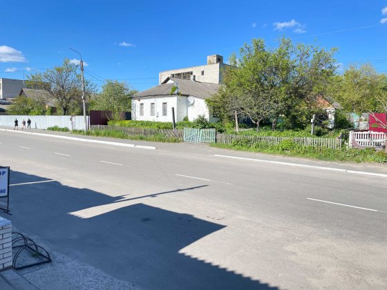 продати будинок Бурынь