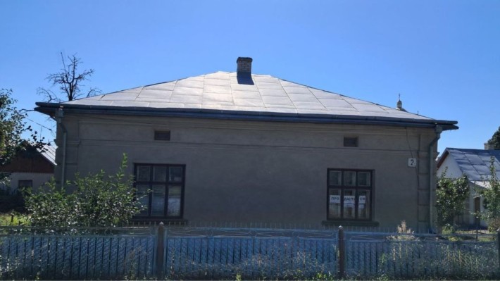 Продається будинов в смт Підволочиськ простора чотирикімнатна хата - фото 1