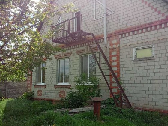 В продаже 2х этажный дом 134м2 поселок Новая Водолага. Торг  SM Нова Водолага