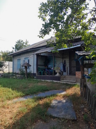 Продам дом Центр12 сот( дубовый удобства баня огорожен) - фото 1