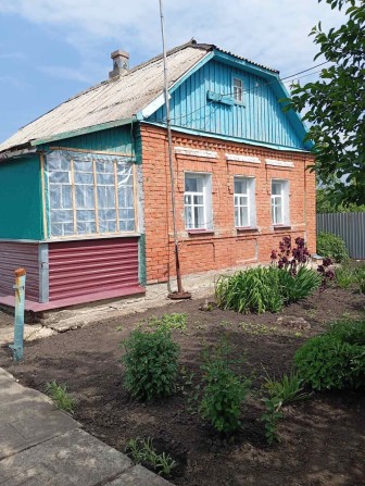 Продам затишний будинок - фото 1