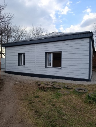 Продам будинок на два окремих входи,Район 4 школа.Загальна площа 98кв. - фото 1