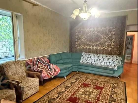 35000. Дом. Коротич.