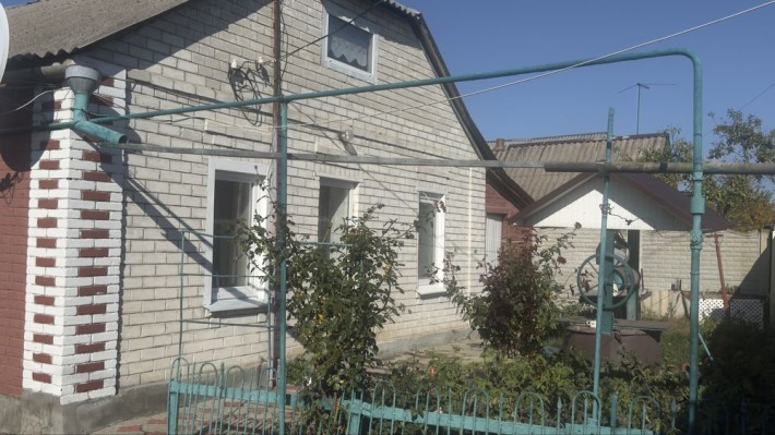 Продам дом в Коротыче - фото 1