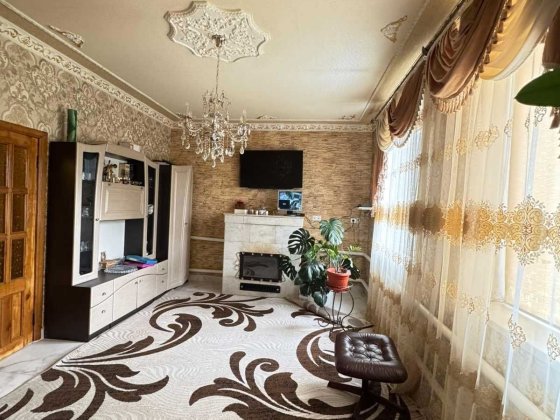 Терміновий продаж двох будинків на одній ділянці в смт Бабаї (Бабаи)