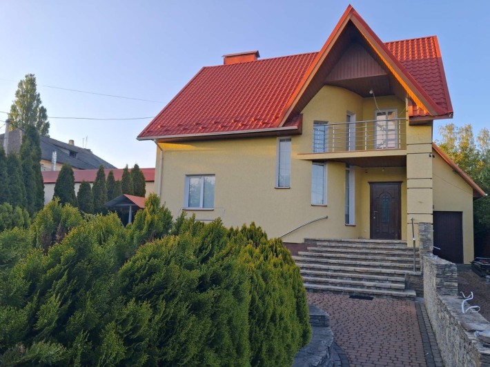 Продається будинок в центрі міста — ЗАХОДЬ І ЖИВИ! - фото 1